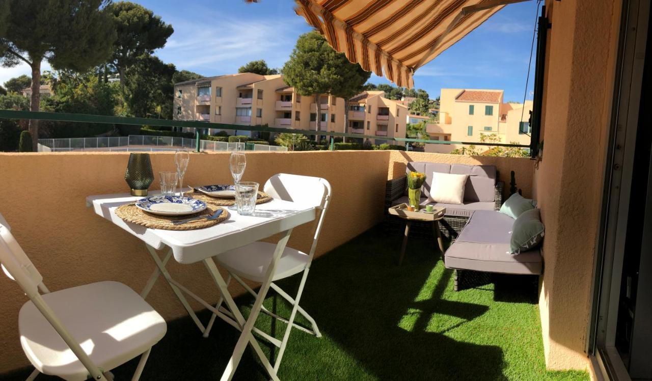 Studio Avec Terrasse Et Piscine Bandol Esterno foto